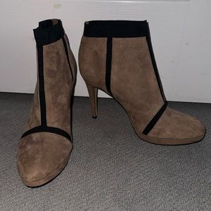 Women’s size 11 - Calvin Klein - like new.